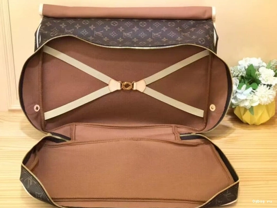 BAG LOUIS HUNTING VUITTON 0724